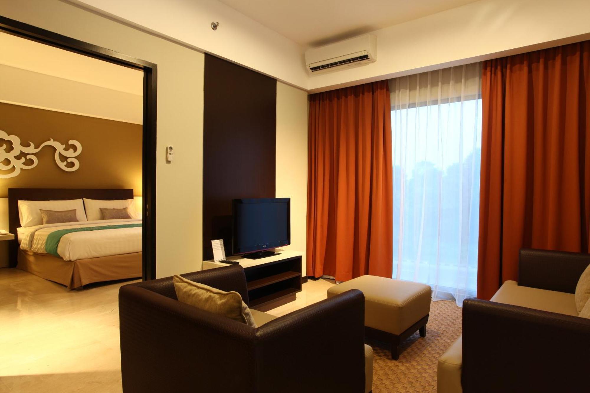 Soll Marina Hotel & Conference Center Bangka Pangkal Pinang Exterior photo