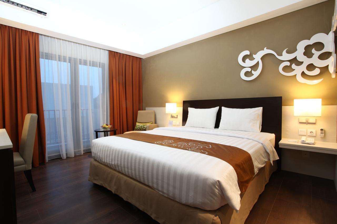 Soll Marina Hotel & Conference Center Bangka Pangkal Pinang Exterior photo